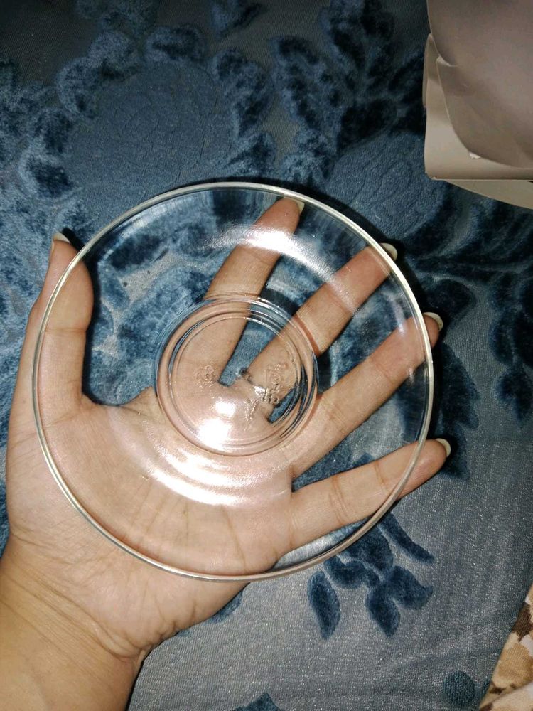 4 Glass Trays✨