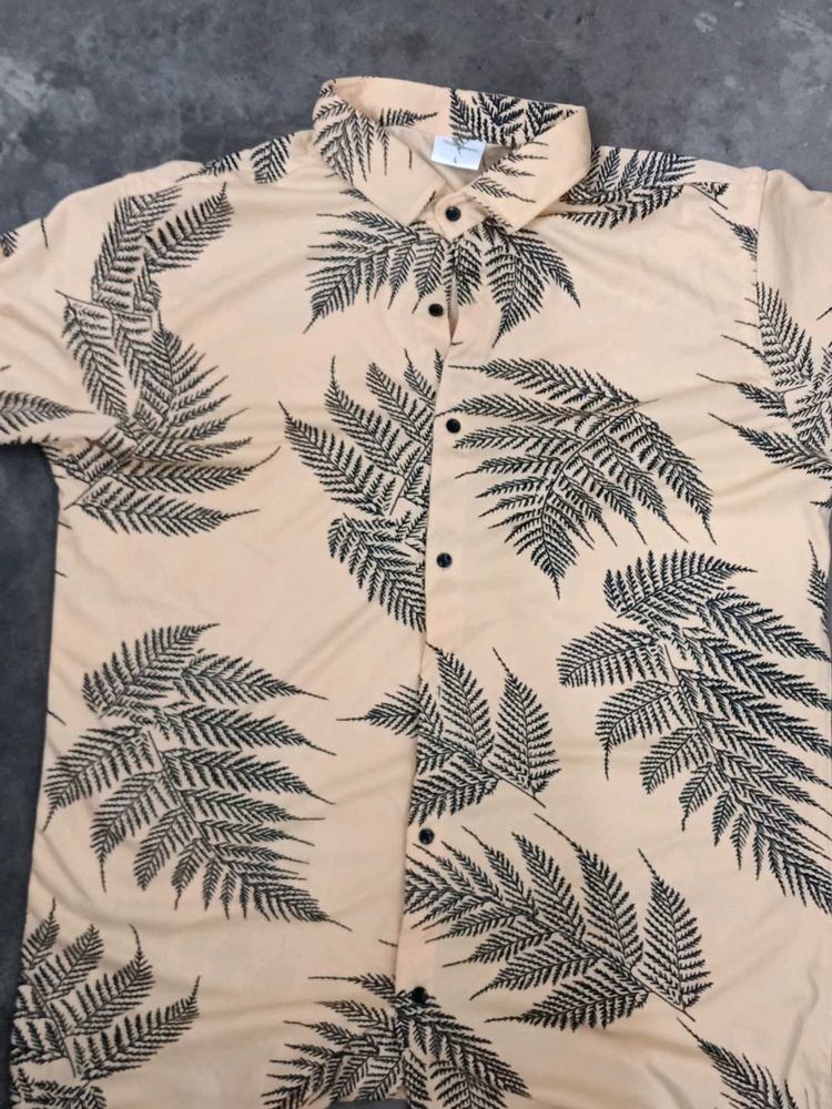Fern Print Button-Down Shirt L size