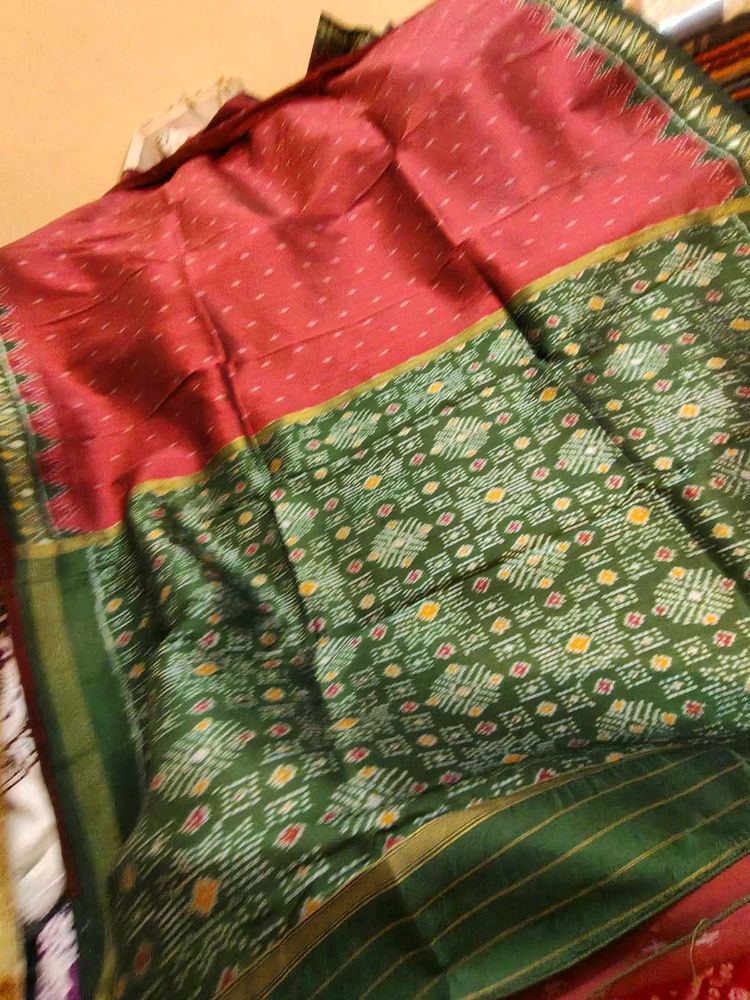 Silk Blend Saree - Red &amp; Green