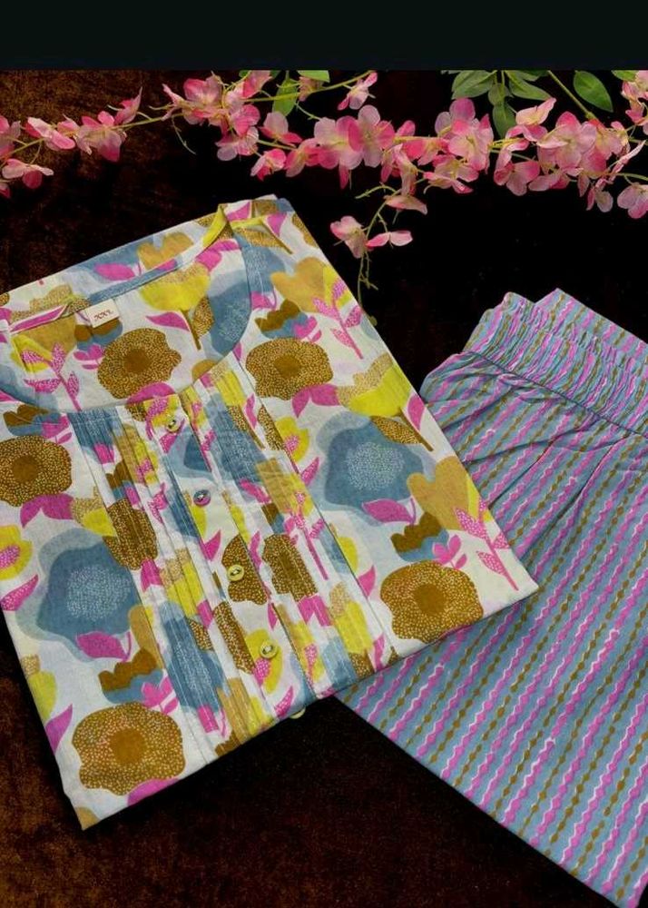 offer and grab ! Floral Print Kurta with Pants