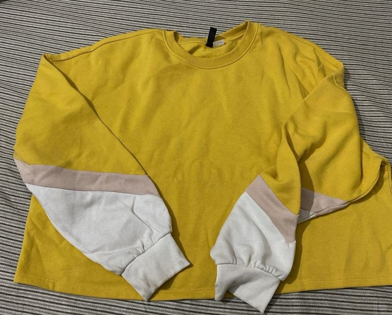 H&amp;M Sweatshirt