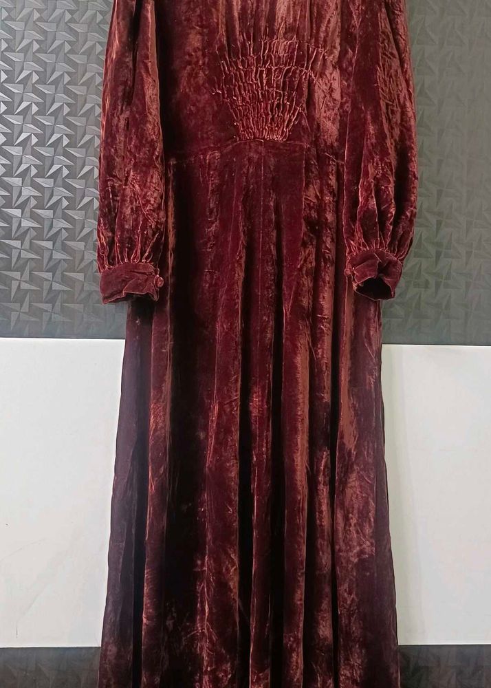 Elegant one piece velvet dree