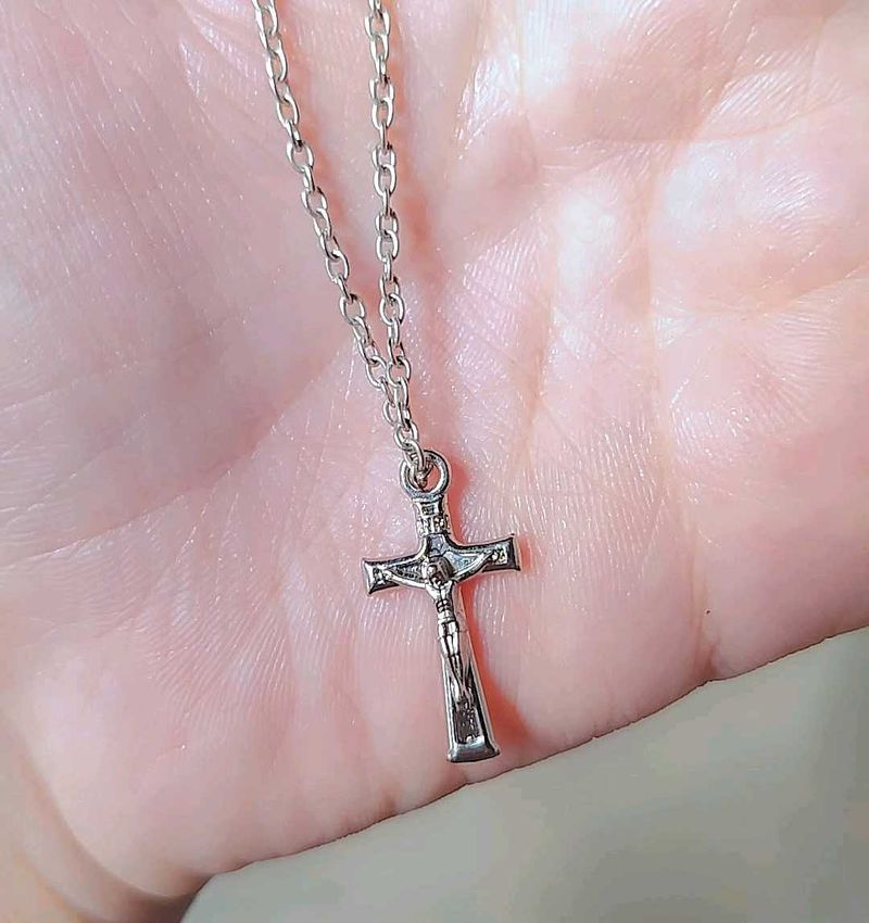 Elegant Silver Jesus Cross Chain ✝️