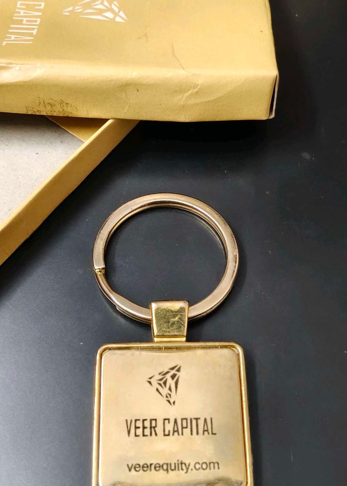 🔑 Premium Metallic Keychain – Veer Capital Editio