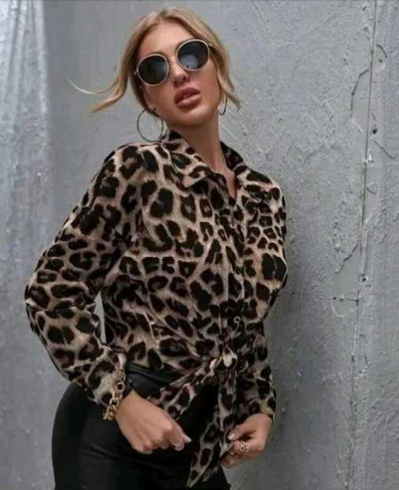 Leopard Print Tie-Front top (K)