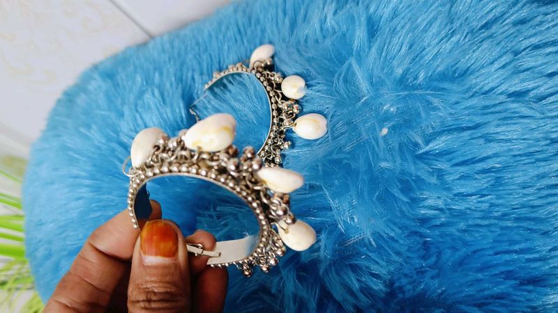 Shell Detailed Hoop Earrings