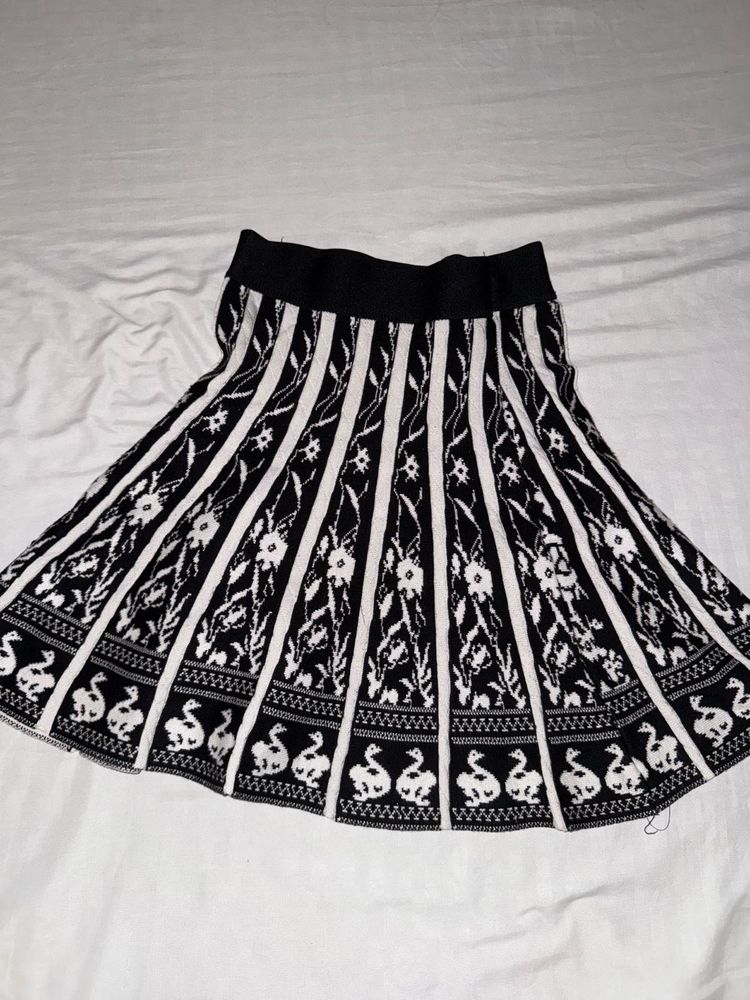 Patterned Mini Skirt