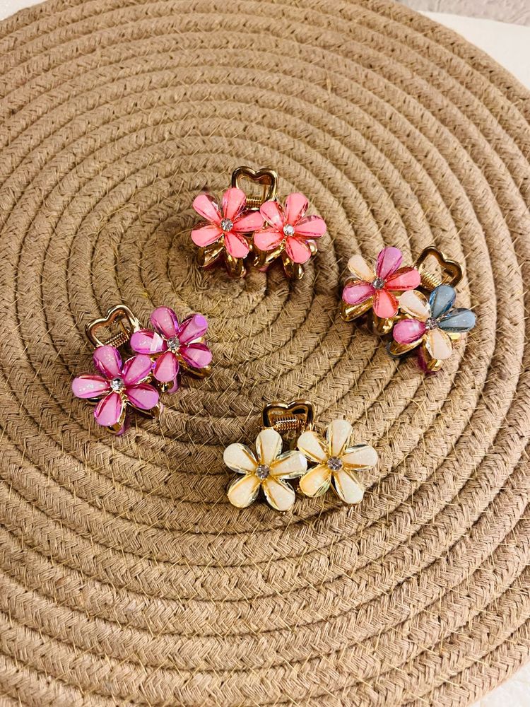 Floral Hair Claw Clips - Set of 4