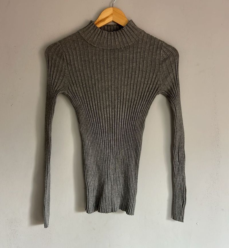 Gray Ribbed Knit Top