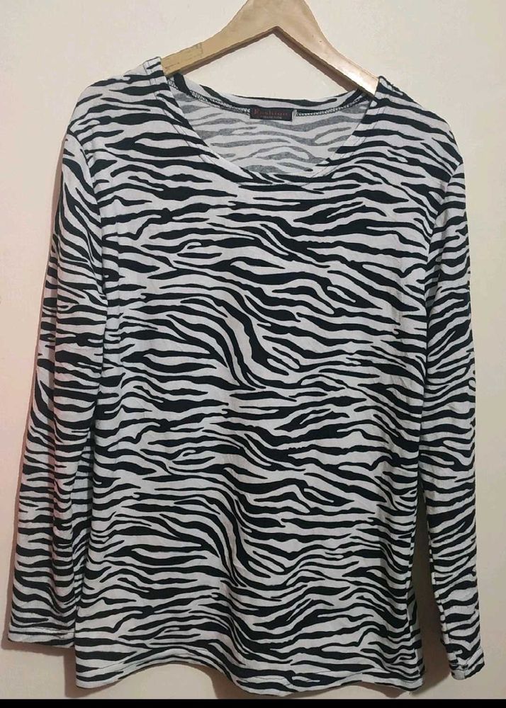 Black &amp; White Printed Top For Girl &amp; Woman 38 Bust
