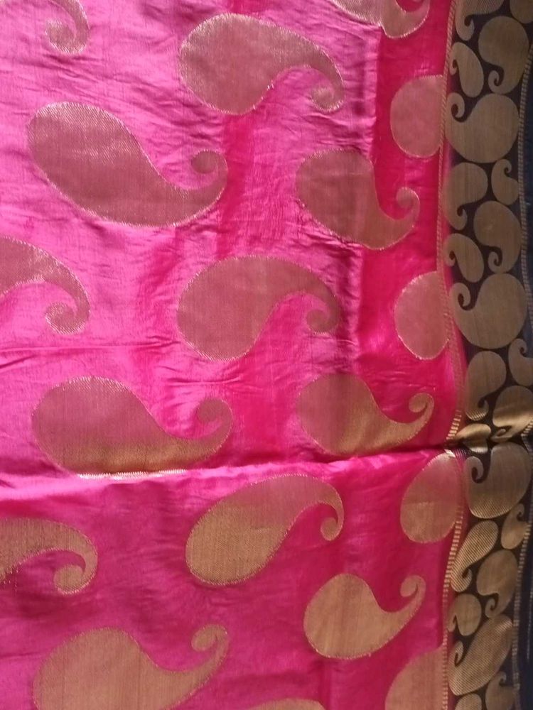 Pink &amp; Gold Paisley Scarf