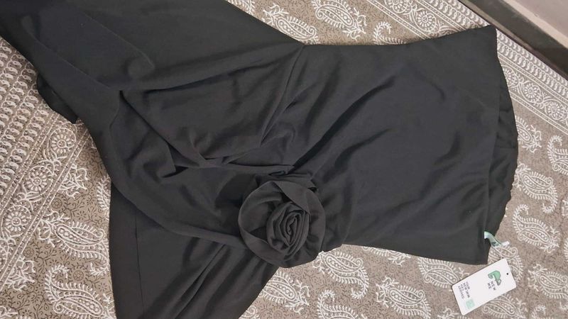 Black Flower Detail.mini Dress New Me
