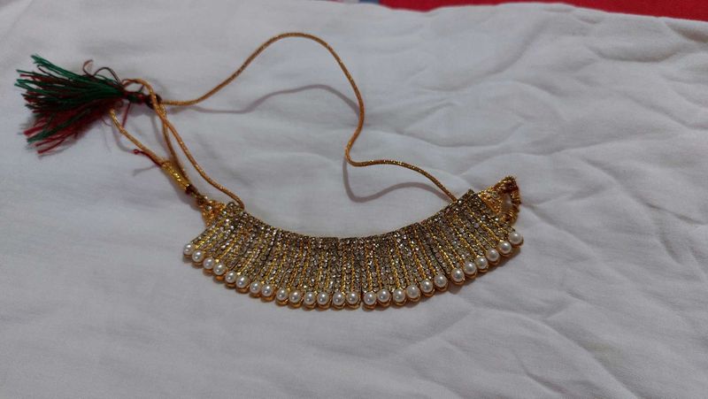 Sparkling Pearl &amp; Gold Necklace