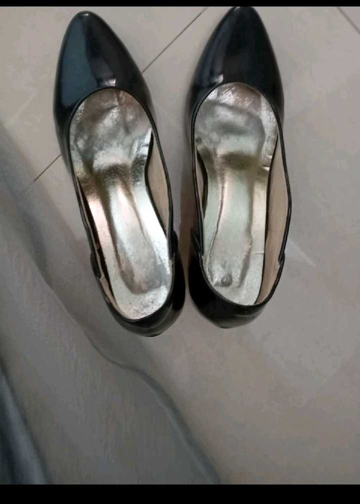 Combo Of Heel and Flats