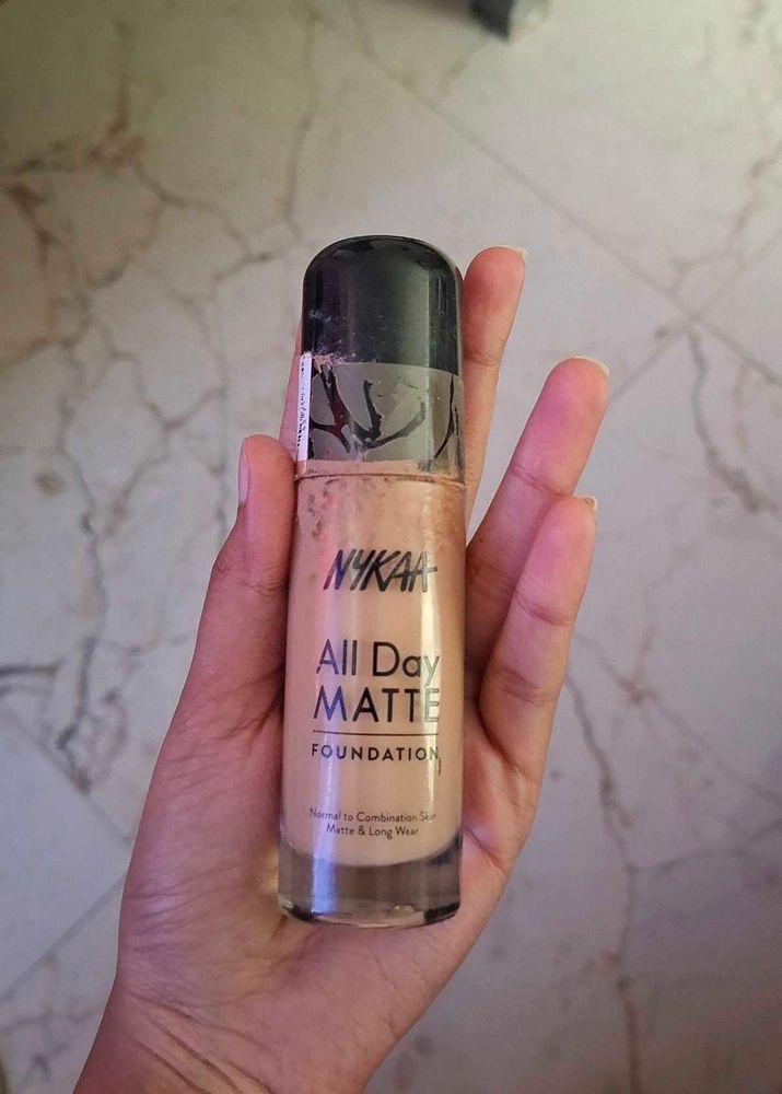 NYKAA All Day MATTE Foundation