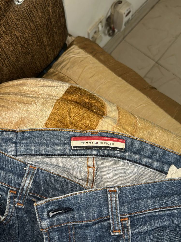 1. Tommy Hilfiger New Jeans
