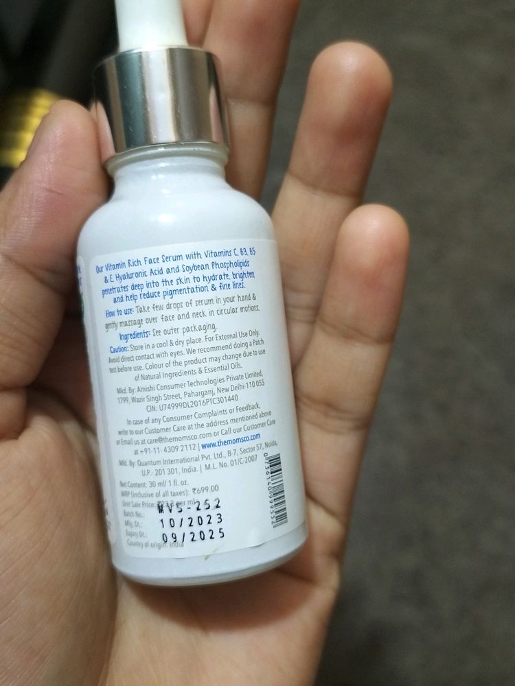 The Moms Co Face Serum..