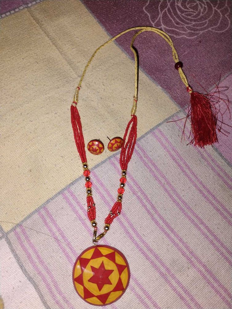 Assamese neckpiece and earing set