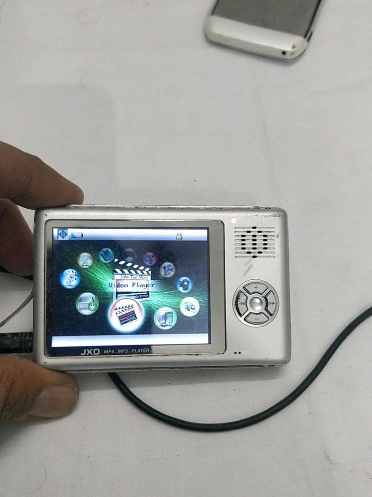 Jxd Mp4 MP3 Digital Camera Chalu He Lekin Batton Kaam Nahi Kar Rahe He Repair Karenge To Switch Kaam Karenge