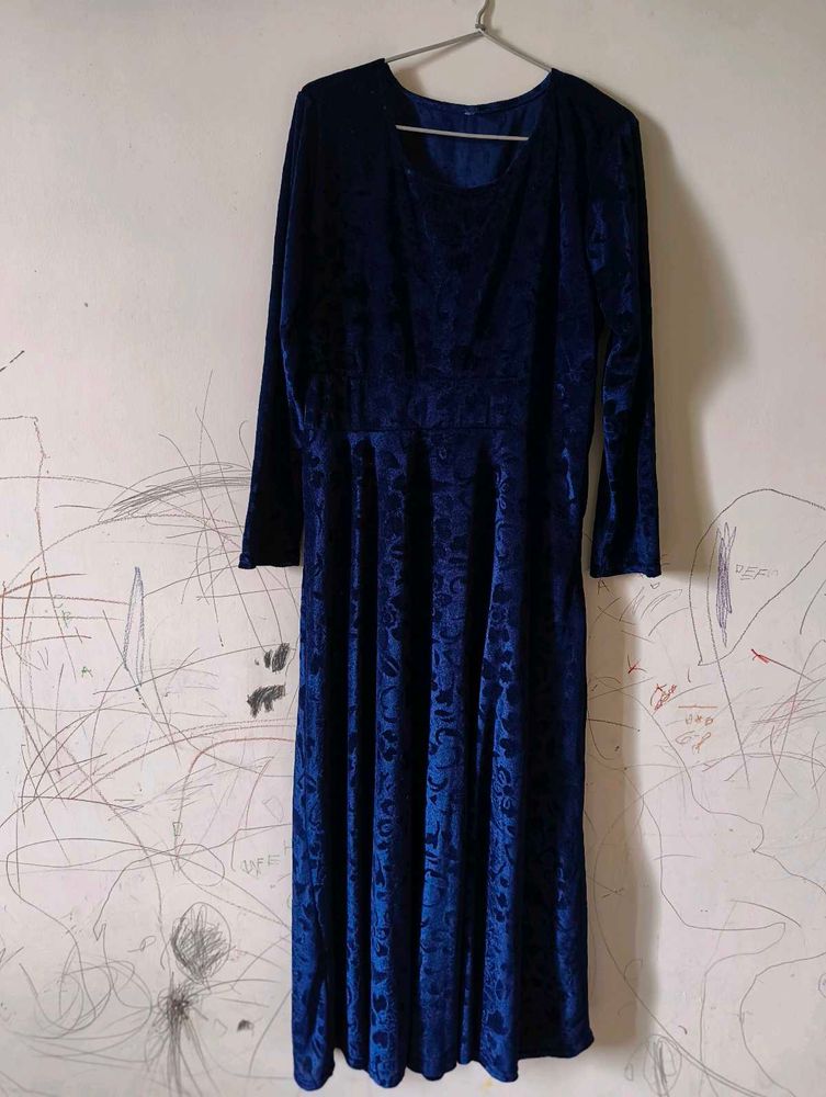 Elegant Blue Velvet Dress