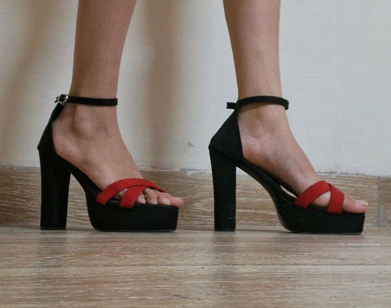Denill Black And Red Heels