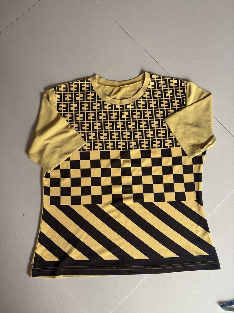 Graphic Pattern Tee