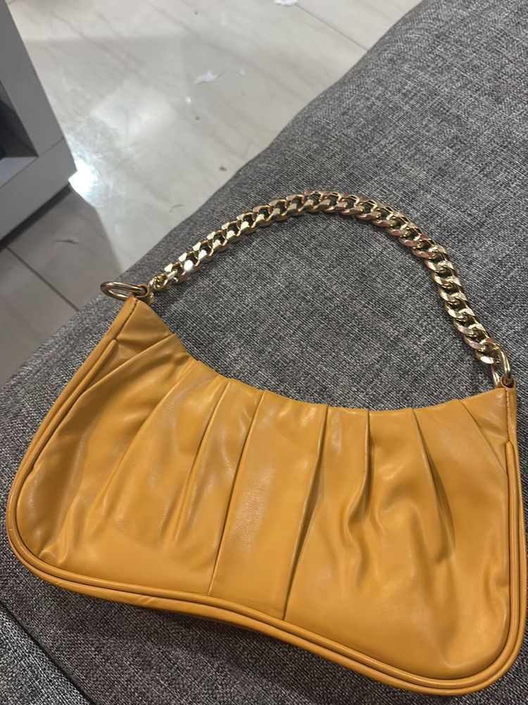 Shoulder Bag With Belt