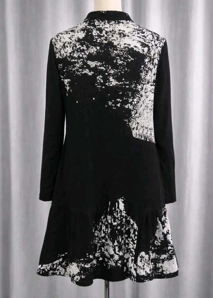 Chic Black &amp; White Mini Dress