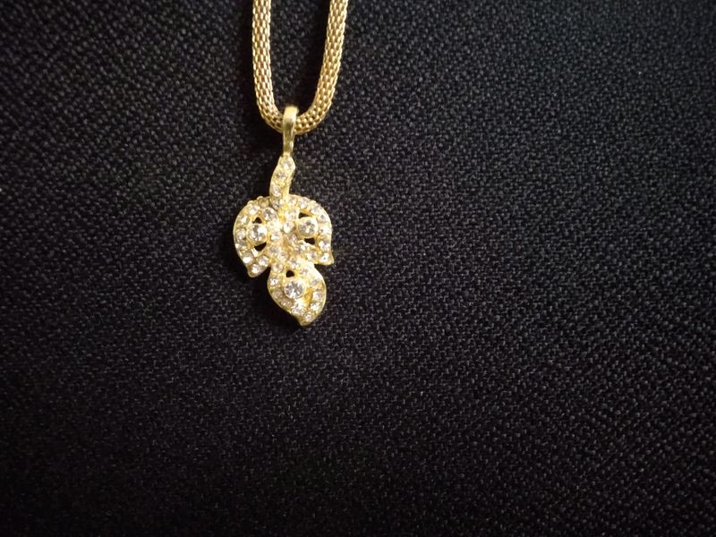 Golden Colour, Diamonds, Beautiful, Petals Design