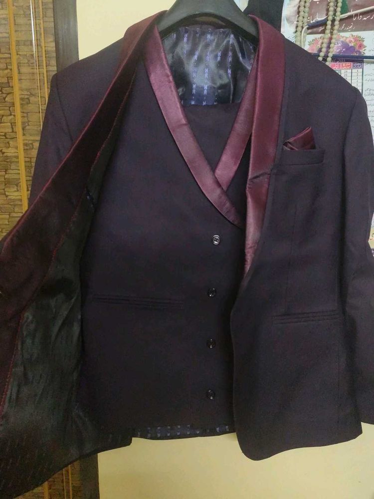 Burgundy Suit Jacket &amp; Vest Set and Pants
