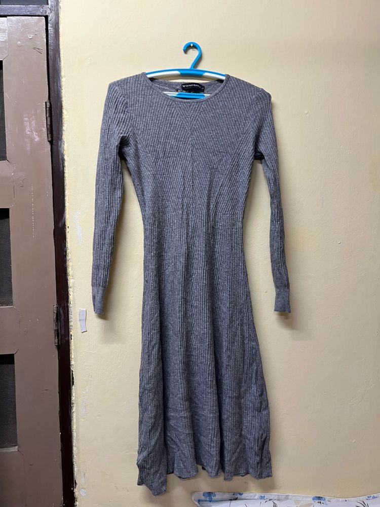 Ribbed Knit Midi Dress