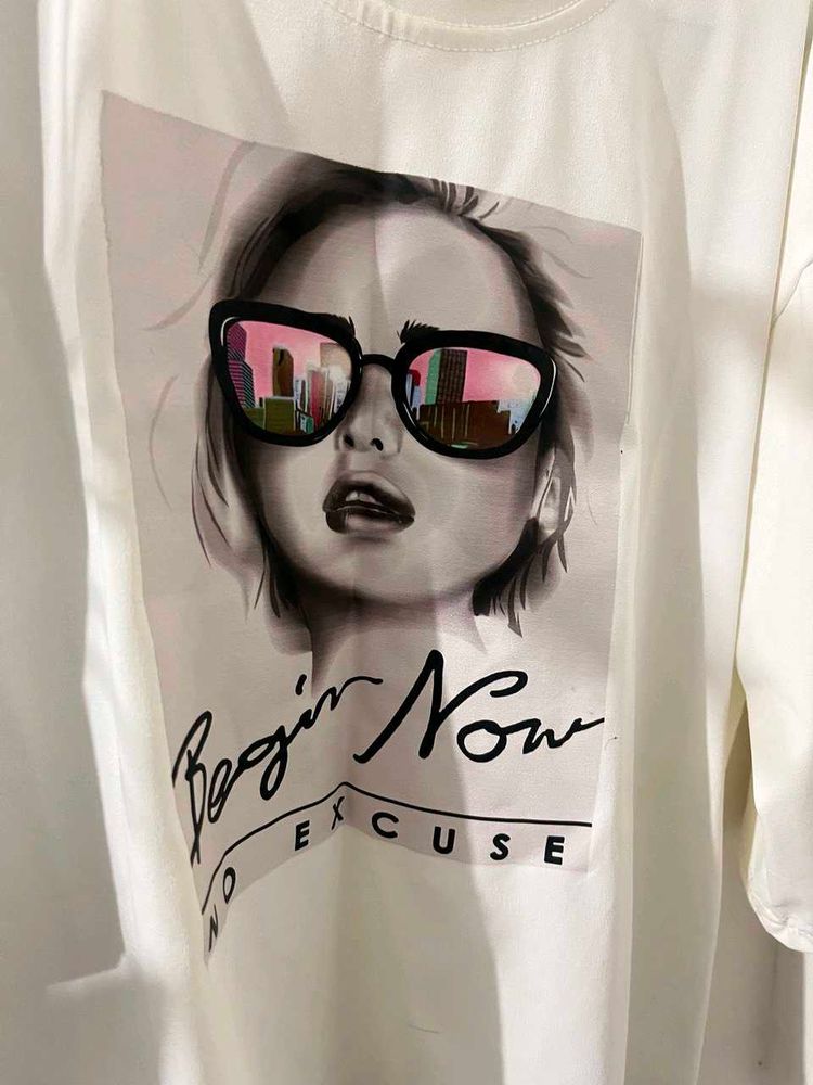 Graphic Print Tee shirt women 🤍💙🩵