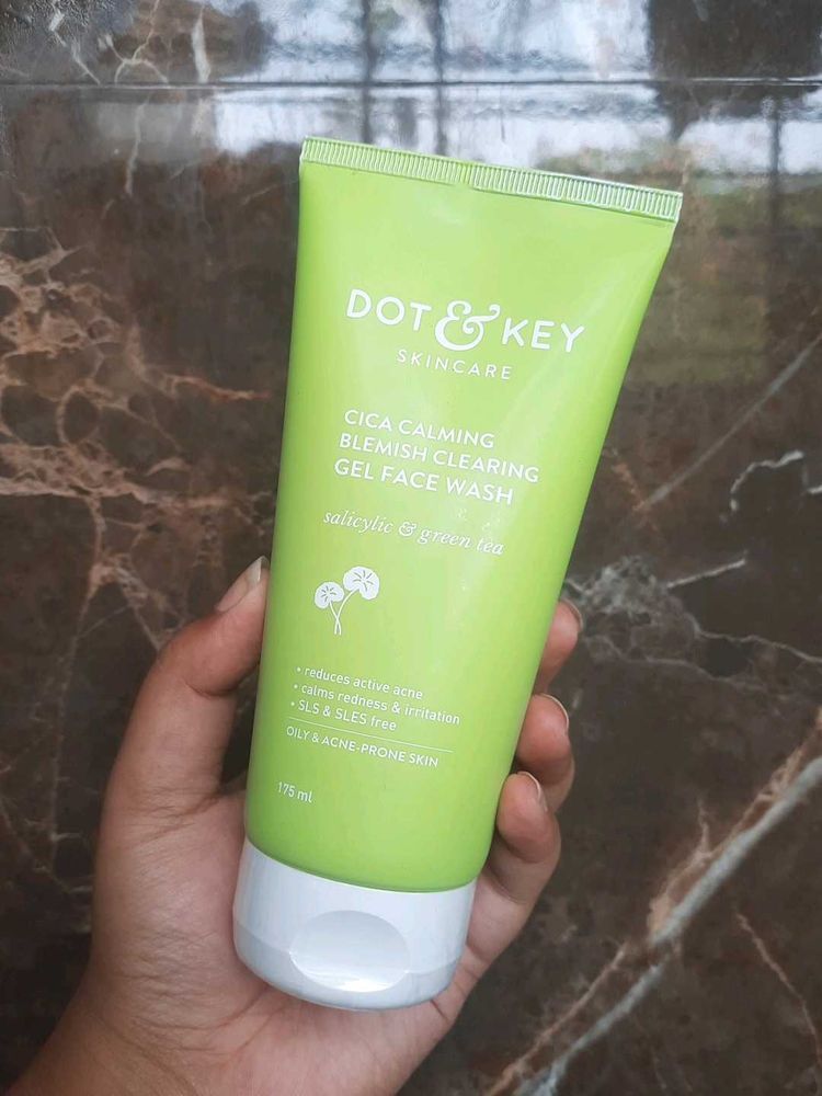 Dot &amp; Key Cica Calming Blemish Clearing Face wash