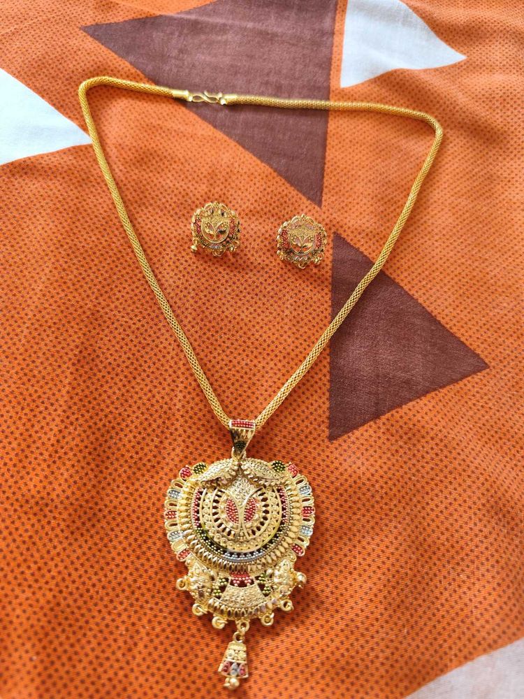 Jwellery Set With Chain And Studs