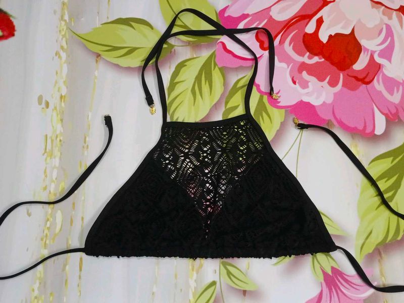 (1100)Black Lace Halter Bikini Top