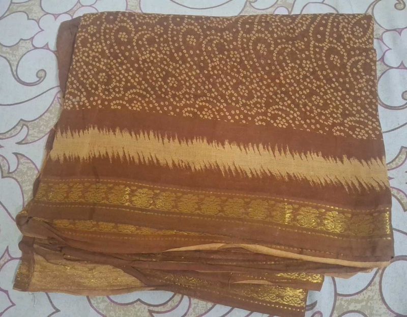Brown Bandhej Print Cotton Saree