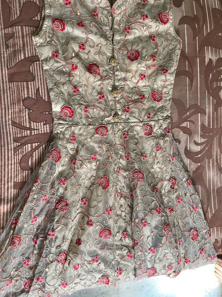 Partywear Gown !!!