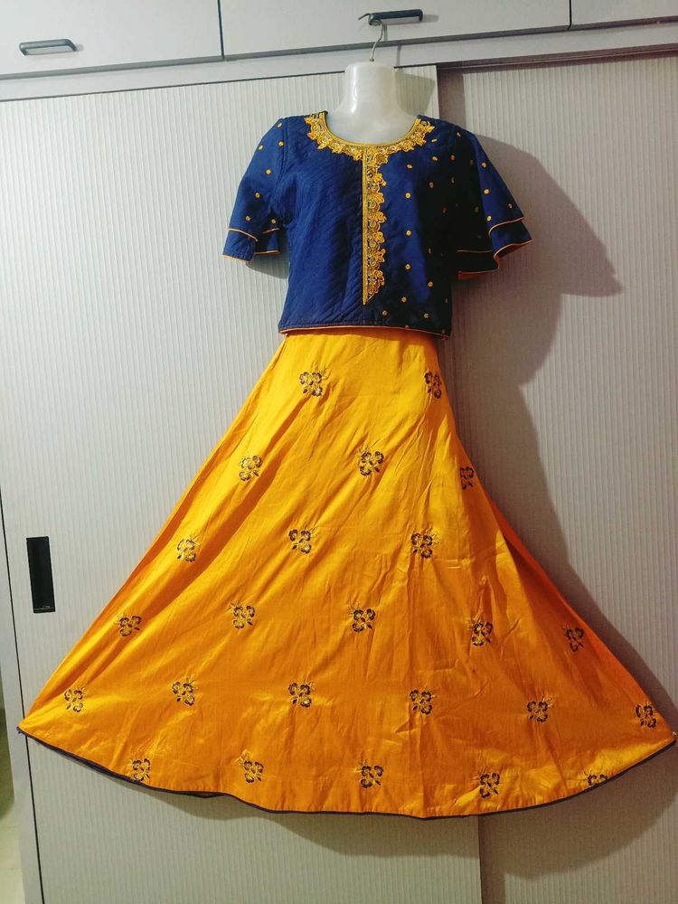 Long Skirt With Top