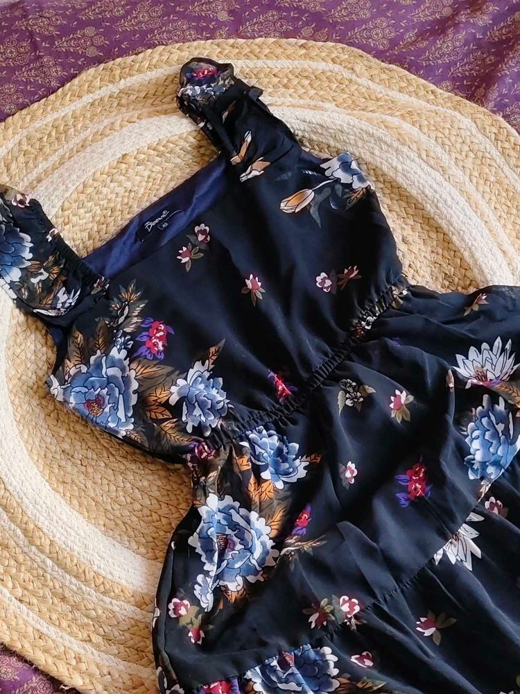 Navy Blue &amp; White Floral Print Tiered Maxi Dress