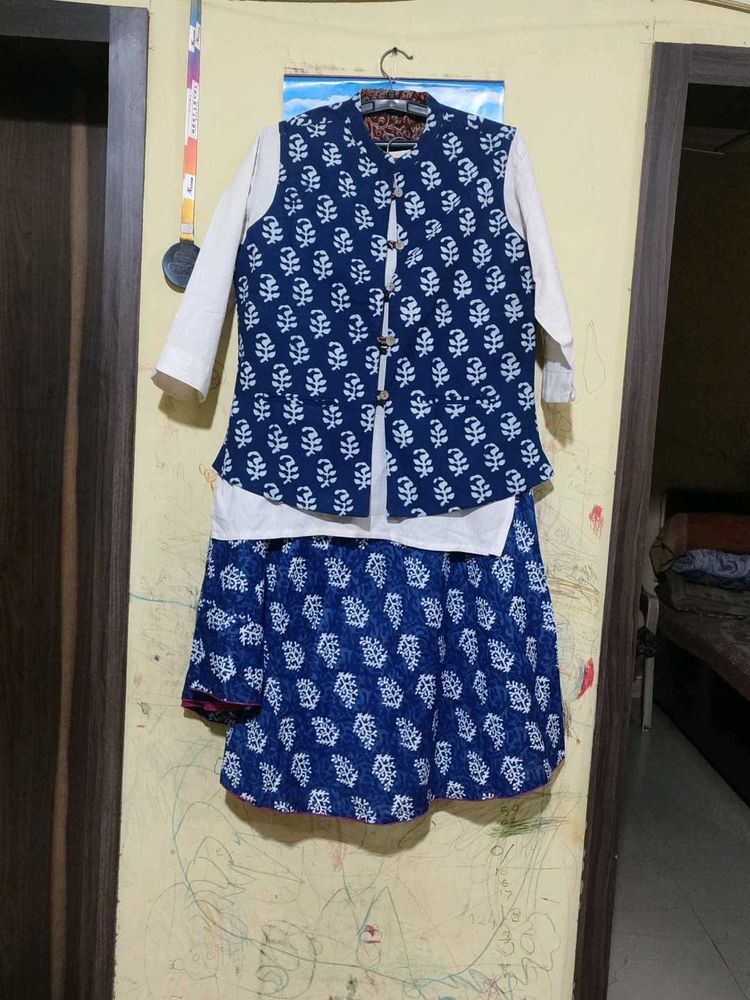 Top Jacket With Skirt