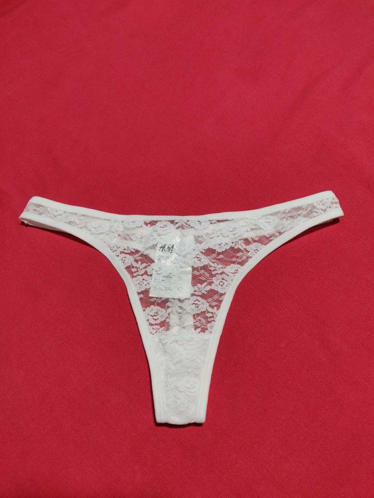 H&amp;M Thong Size 28