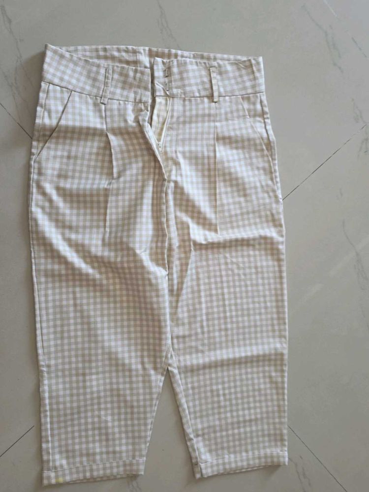 Pinic Capris