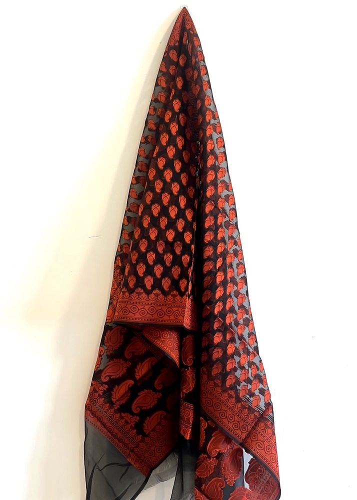 Elegant Paisley Weaved Dupatta-New