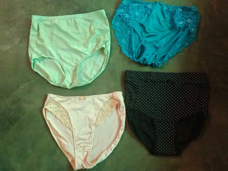 XL Vintage Style Panties Bundle Of 4