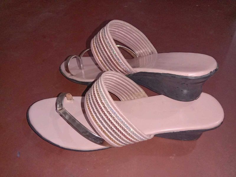 Heel Chappal