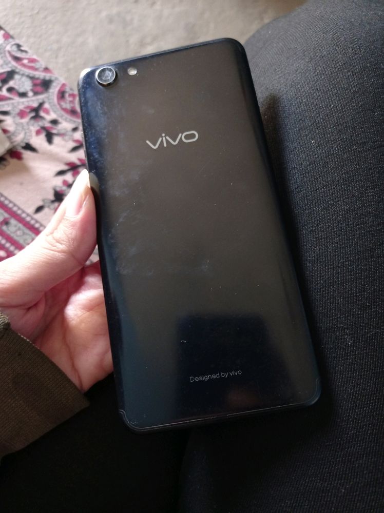Vivo 1724