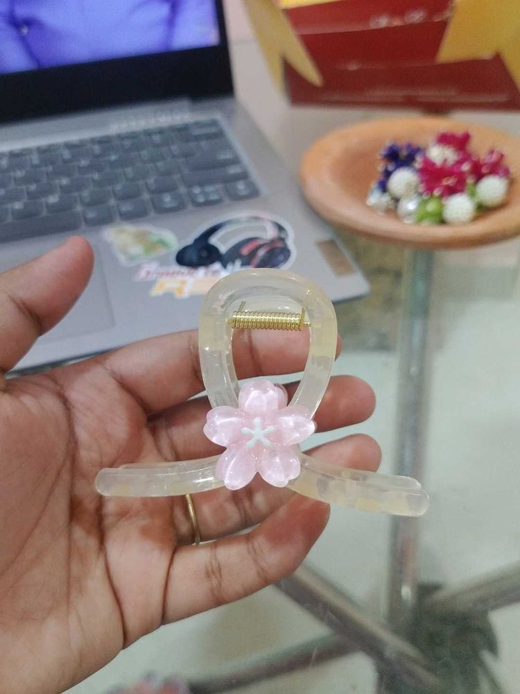 Small Flower Hair Claw Baby Pink