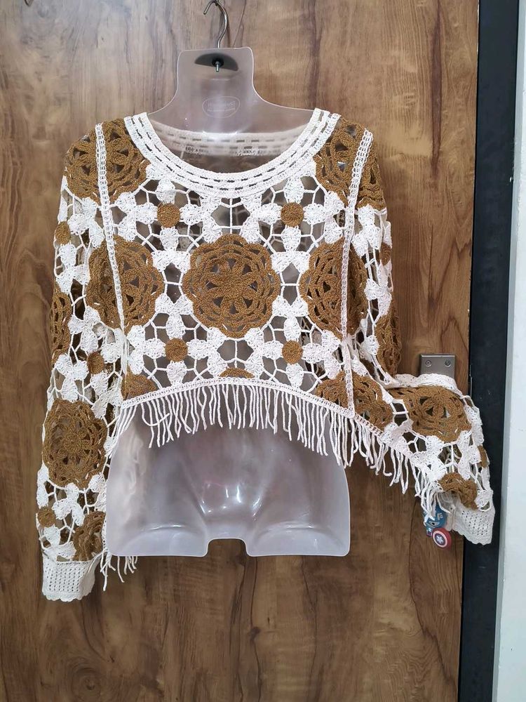 BRAND NEW 💝💖Crochet Crop Top - Boho Chic