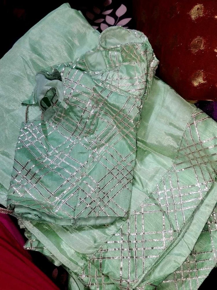 designer saree with blouse