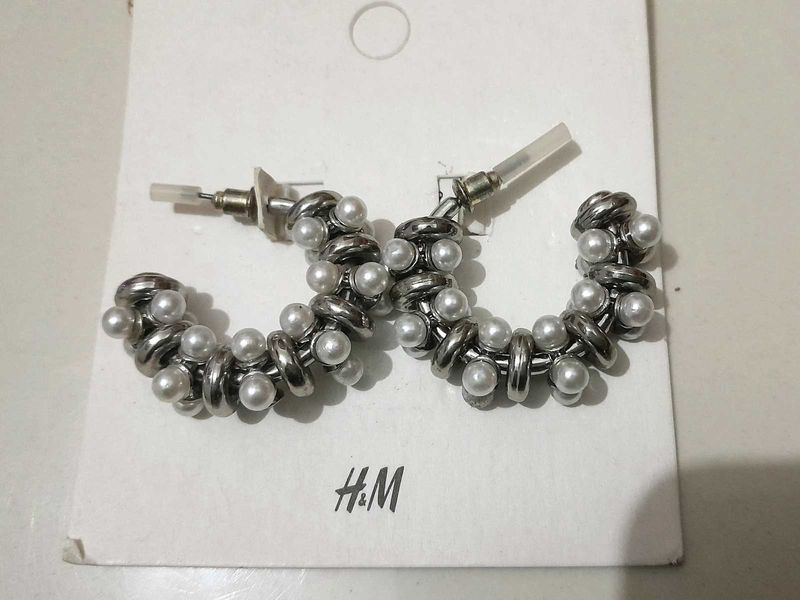 H&amp;M Pearl Hoop Earrings